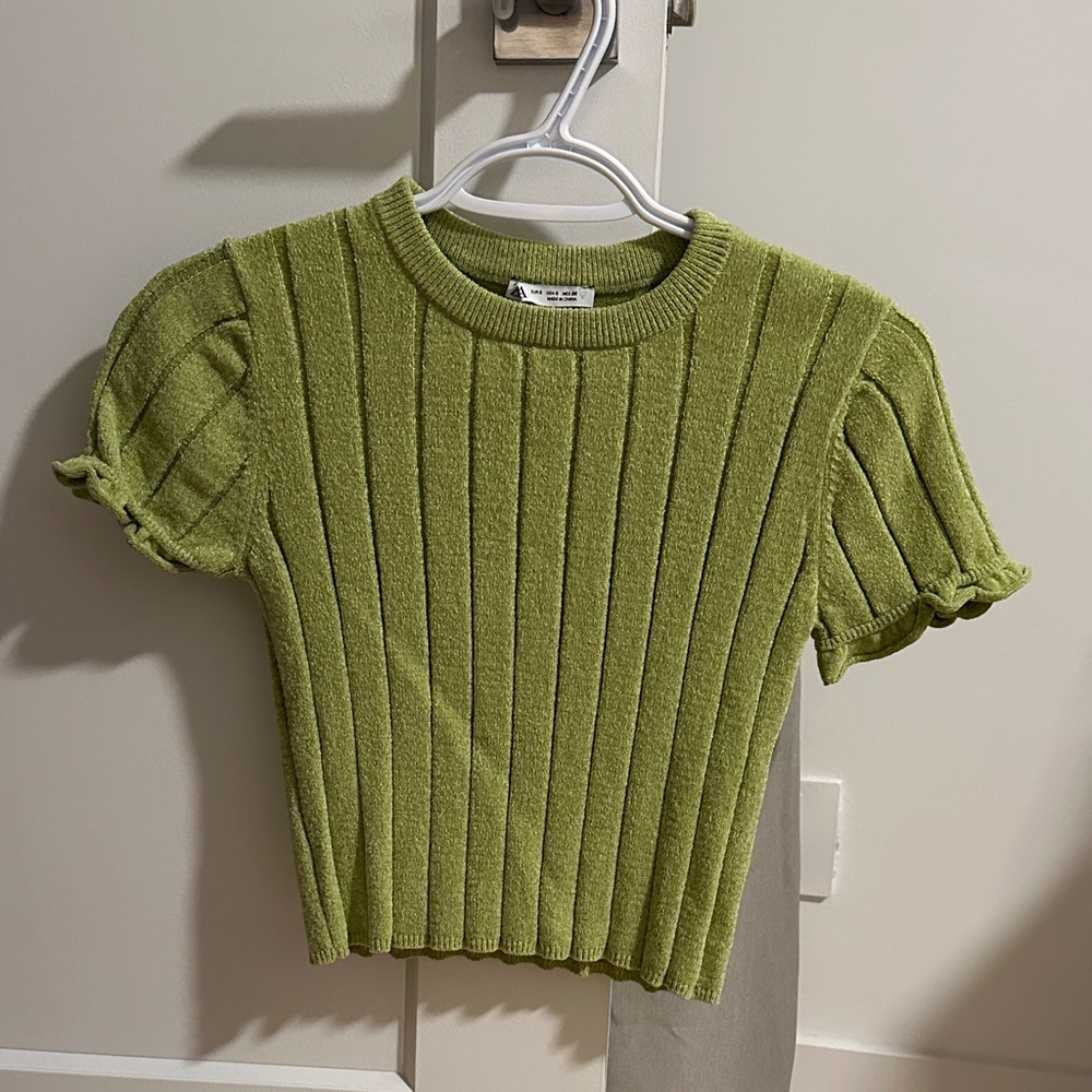 Chic Green Ribbed Chenille Crop Top - Picture 2 of 2